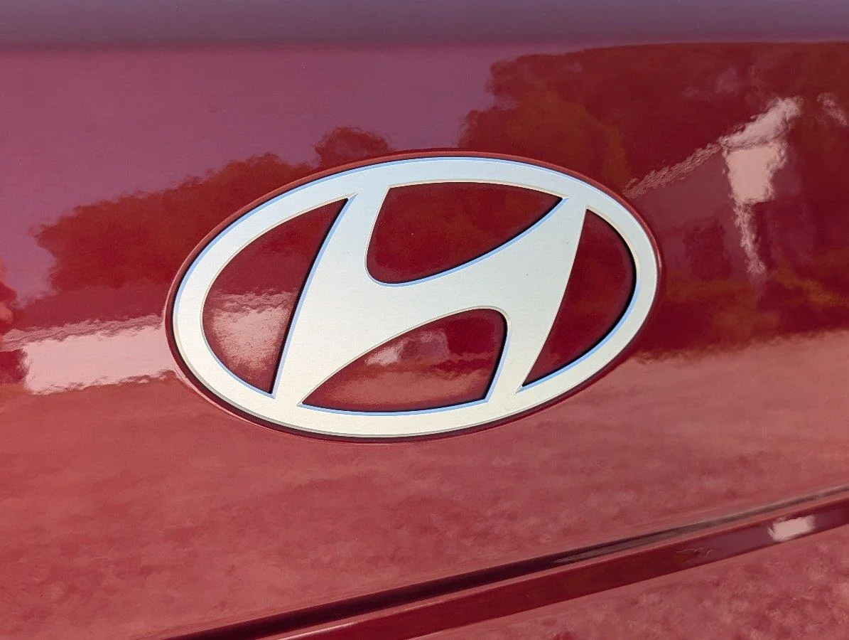 Used 2026 Ultimate Red Hyundai SEL image 6