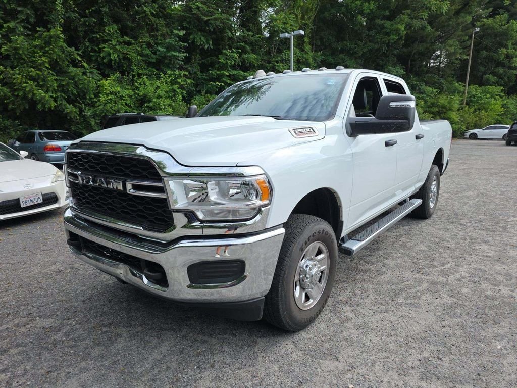 3C6UR5CJ1RG237203