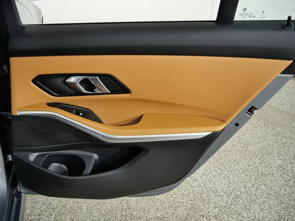 Used 2026 Skyscraper Grey Metallic BMW 330i xDrive image 25