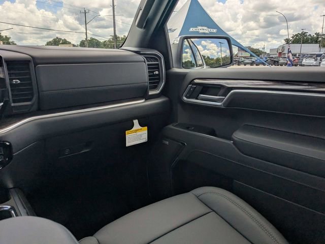 2026 Chevrolet Silverado 1500 LTZ - Photo 17