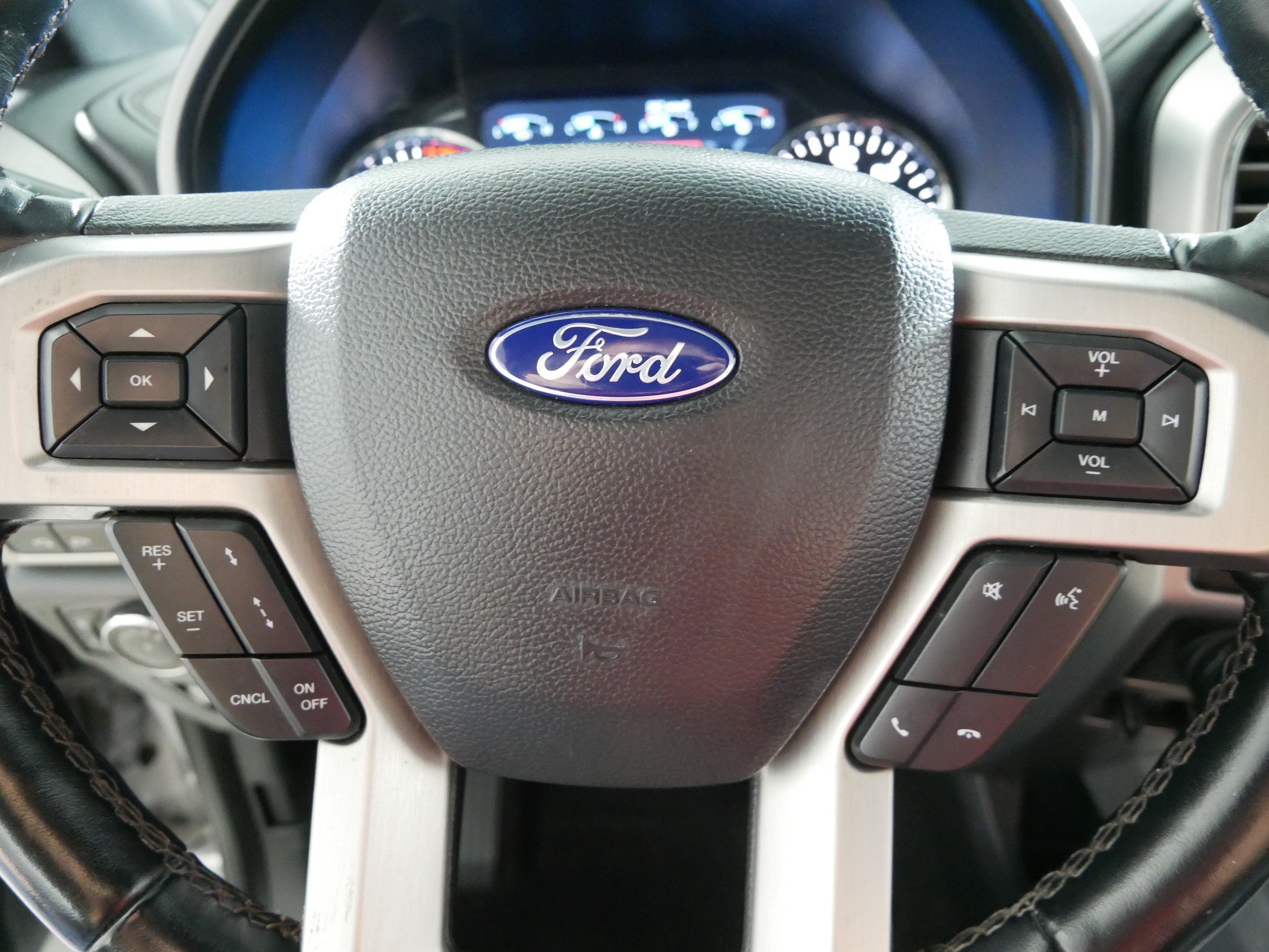 Used 2019 Ingot Silver Metallic Ford Platinum image 25