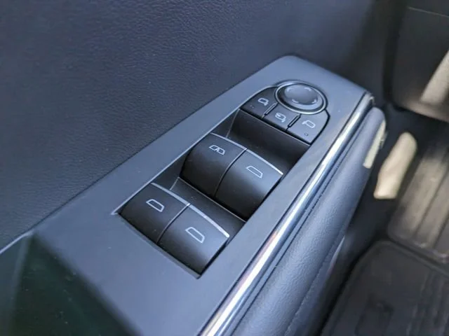2026 GMC Acadia Denali - Photo 22