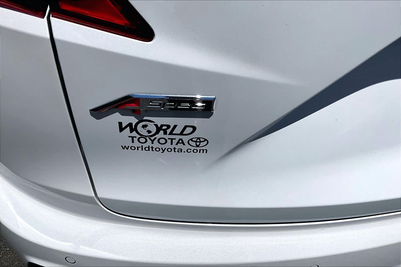 Used 2024 Platinum White Pearl Acura w/A-Spec Package image 10