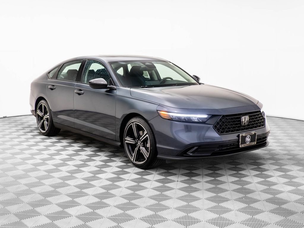 New 2026 Meteorite Gray Metallic Honda SE image 8