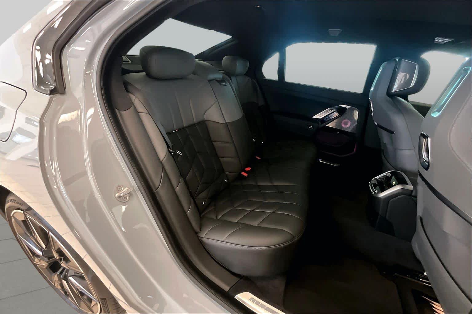 Used 2024 Brooklyn Grey Metallic BMW 760i xDrive image 19