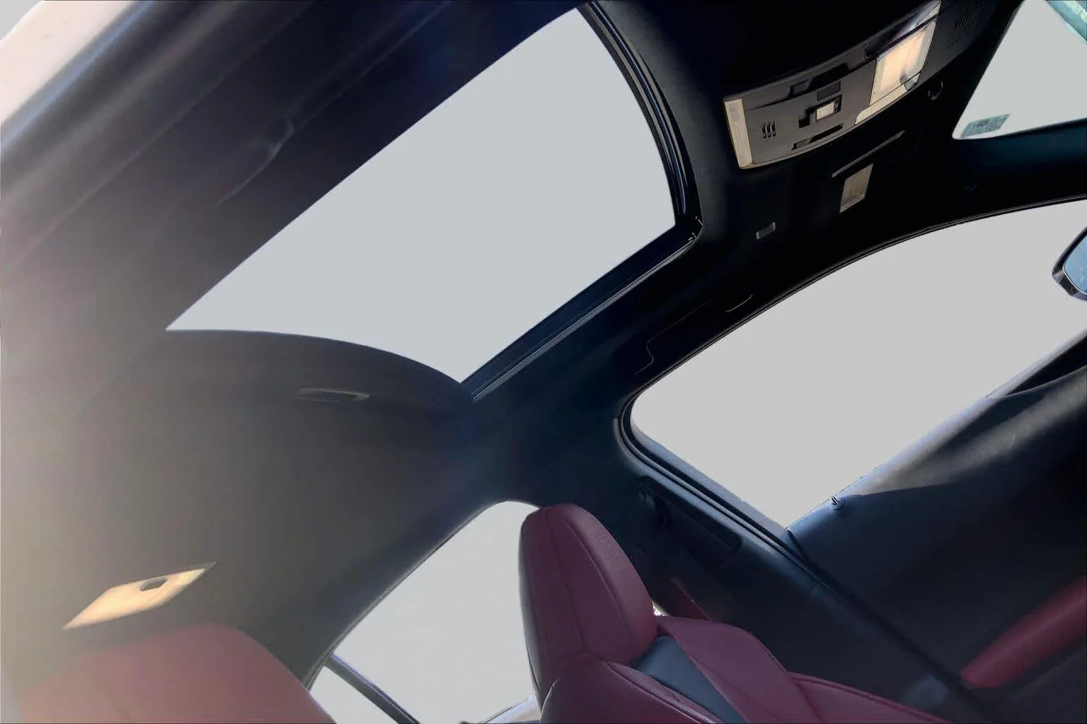 Used 2019 Ultra White Lexus F SPORT image 14