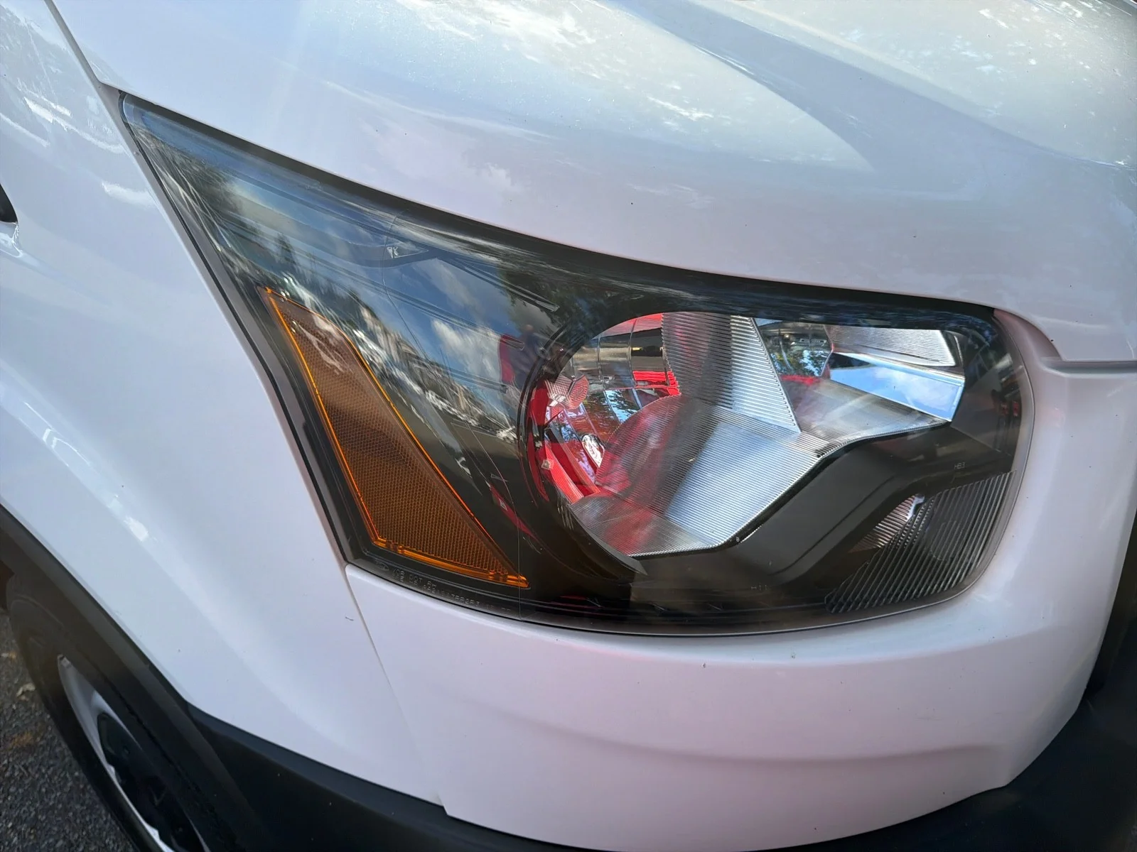 Used 2020 Oxford White Ford T250 MED ROOF image 30