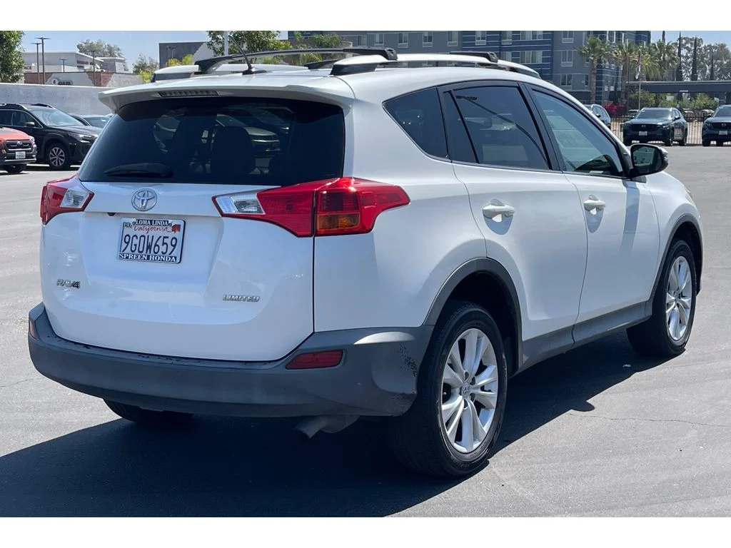 Used 2013 Blizzard Pearl Toyota Limited image 6