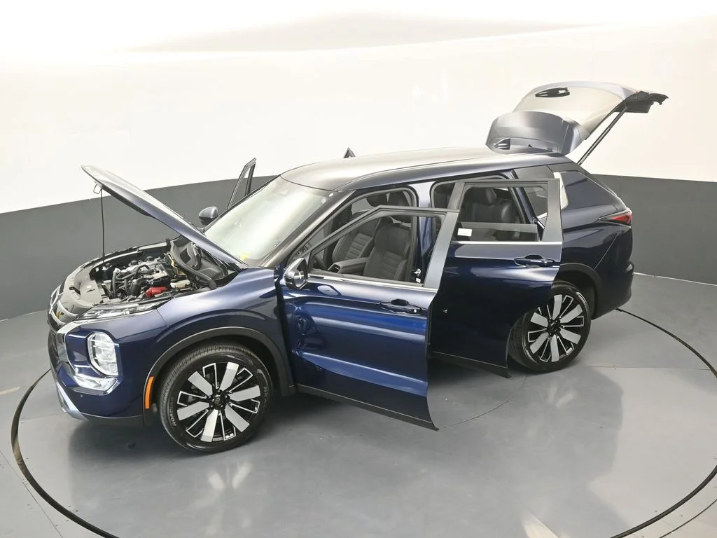 New 2026 Cosmic Blue Metallic Mitsubishi SE image 75
