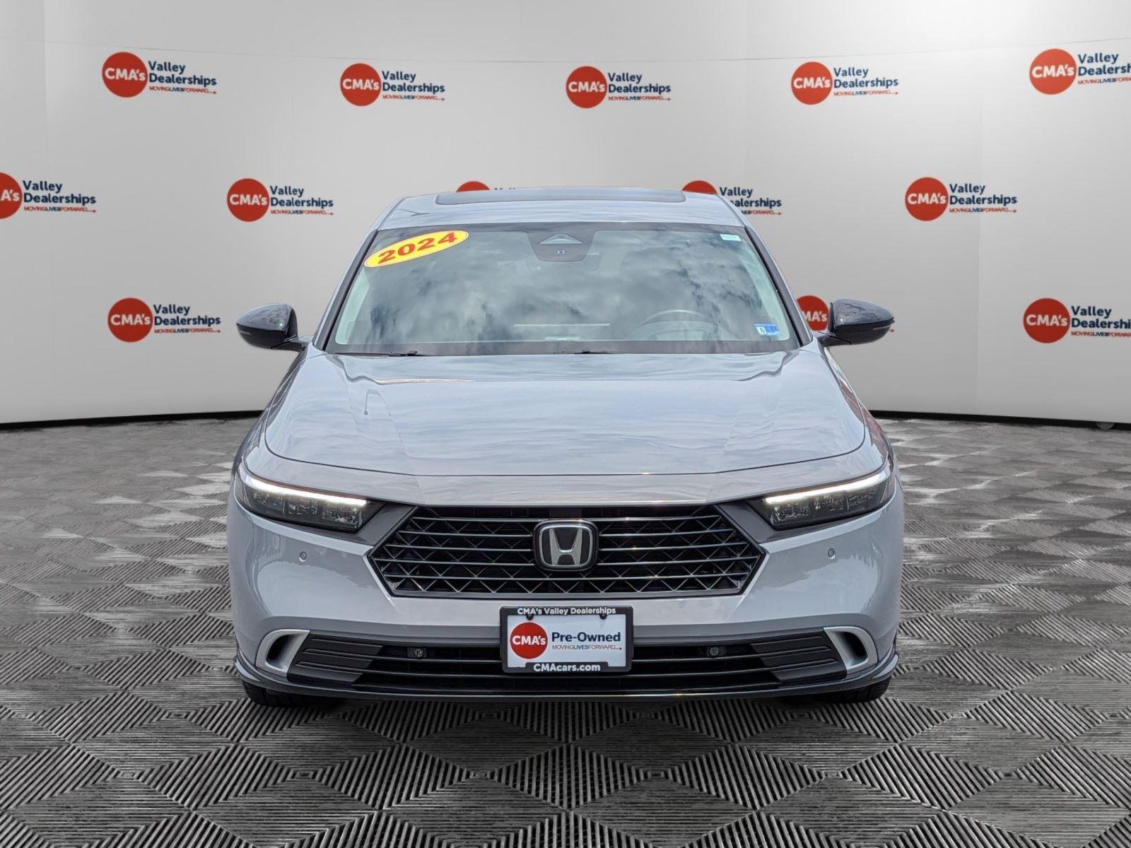 Used 2024 Urban Gray Pearl Honda Touring image 6