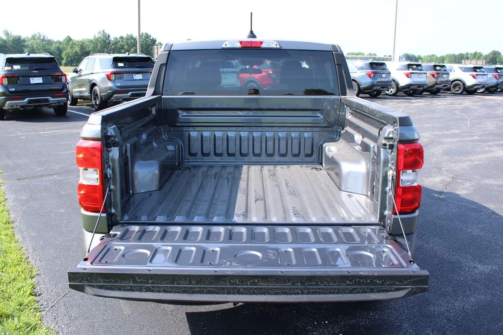 New 2026 Carbonized Gray Metallic Ford XLT image 11