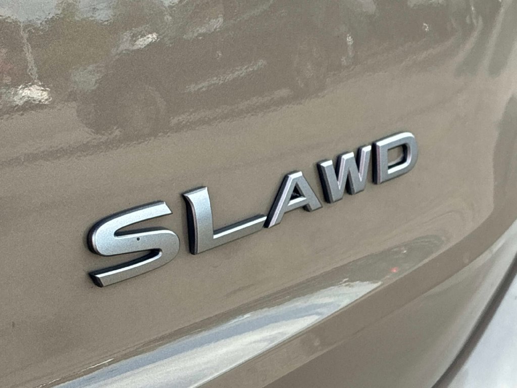 Used 2025 Black Nissan SL image 11