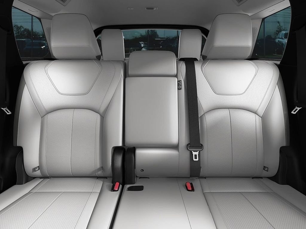 Certified Used 2026 Deep Emerald INFINITI LUXE image 8