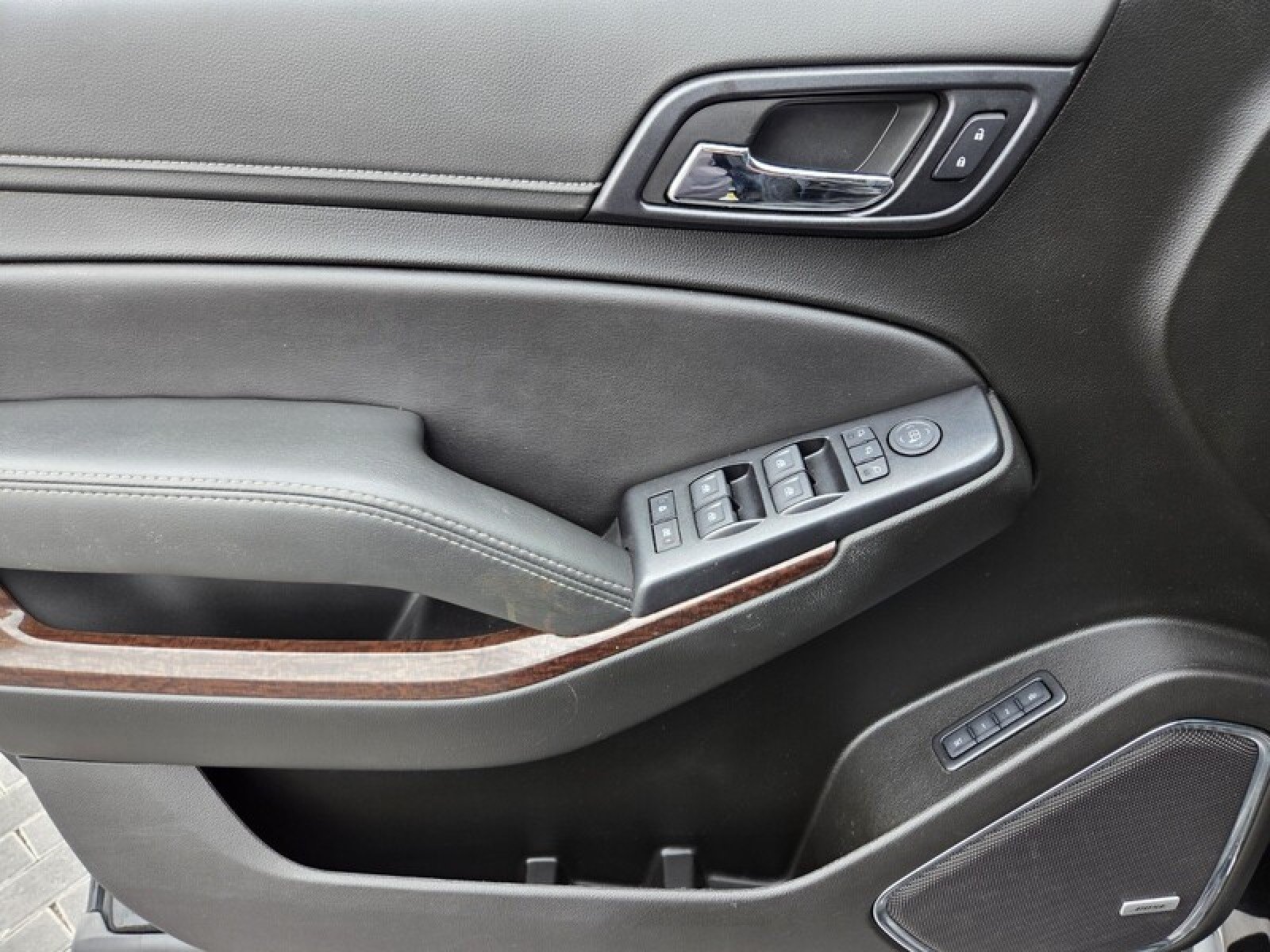 Used 2019 Onyx Black GMC SLT image 24
