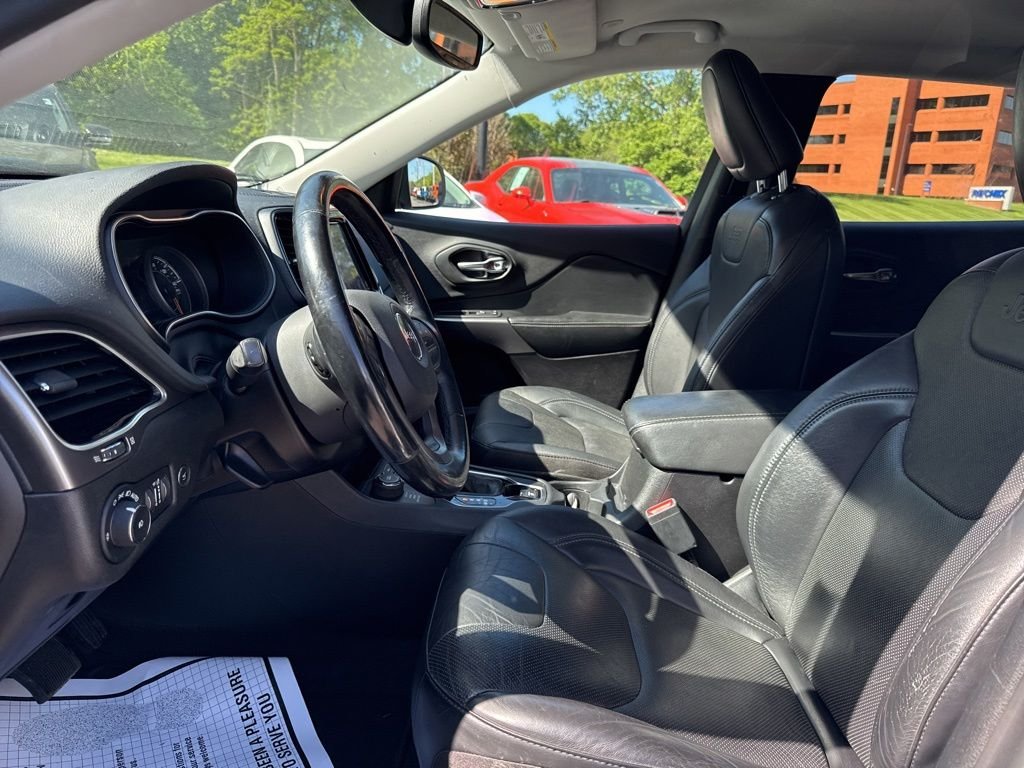 Used 2020 White Jeep Limited image 9