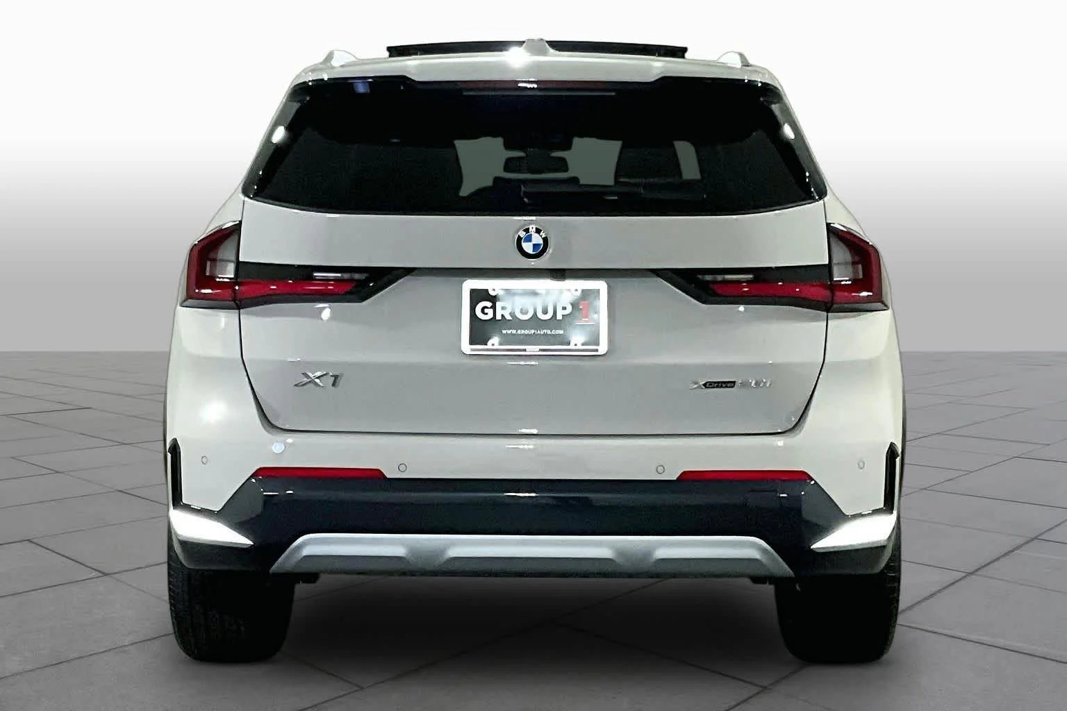 New 2026 Dune Grey Metallic BMW xDrive28i image 4