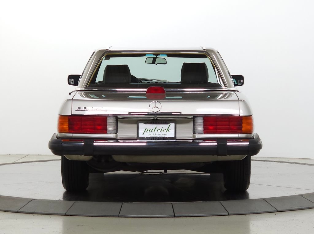 Used 1987 Gold Mercedes-Benz 560 SL image 5