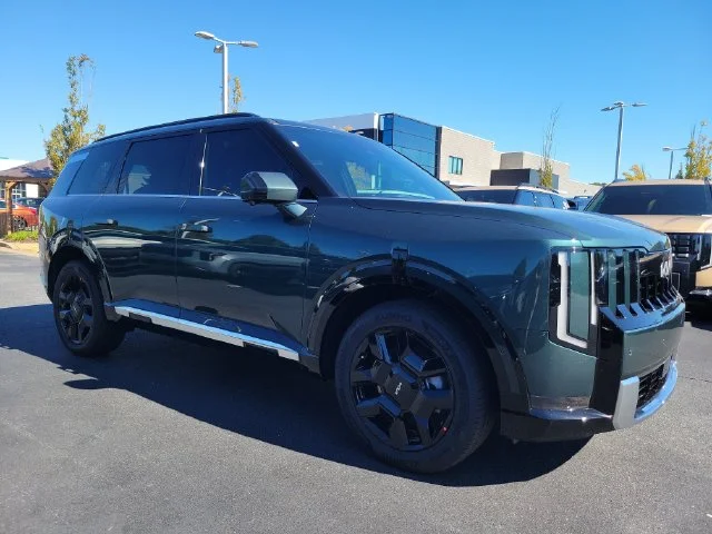 New 2027 Black Jade Green Kia SX image 3