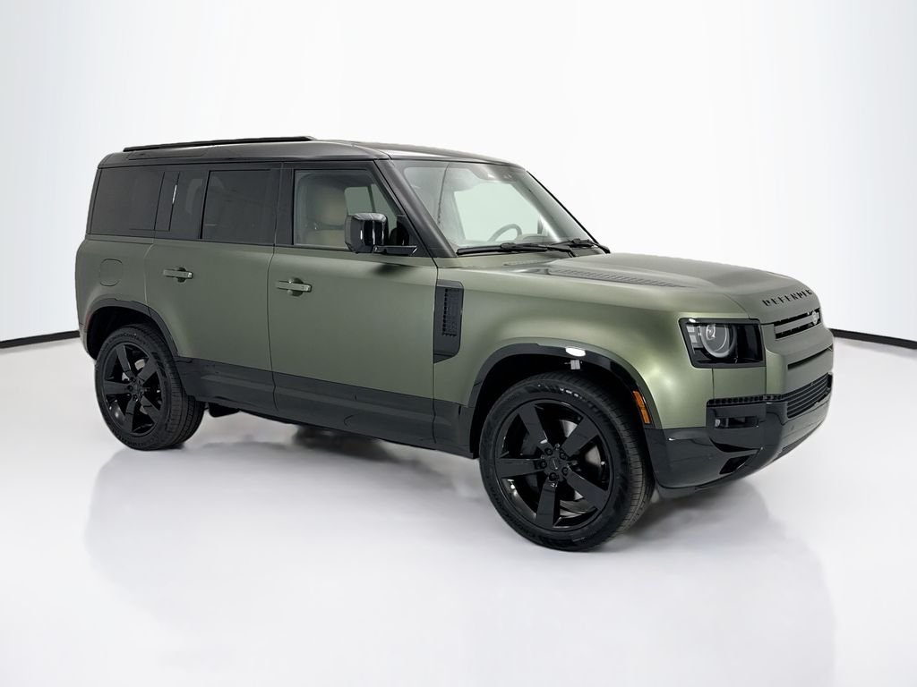 New 2026 Woolstone Green LAND ROVER X-Dynamic SE image 3