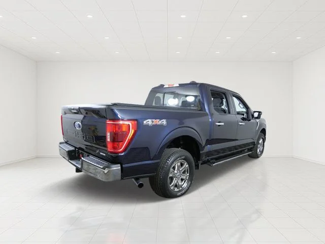 Certified Used 2021 Blue Ford XLT image 6