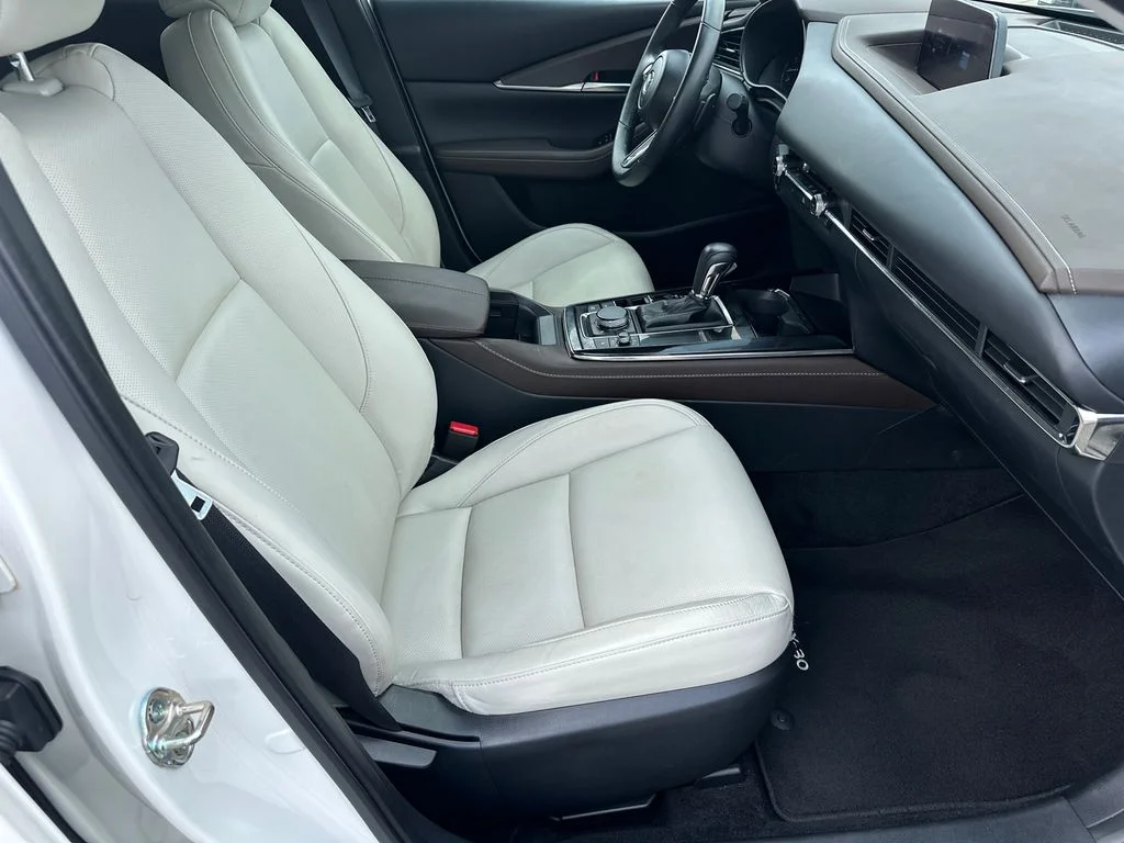 Used 2025 White Mazda 2.5 S Premium Package image 13