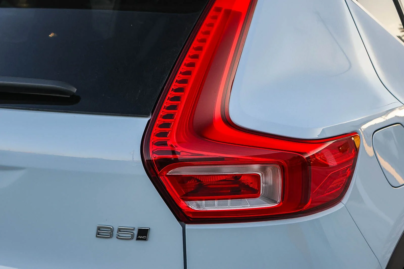 2025 Volvo XC40 Core - Photo 12