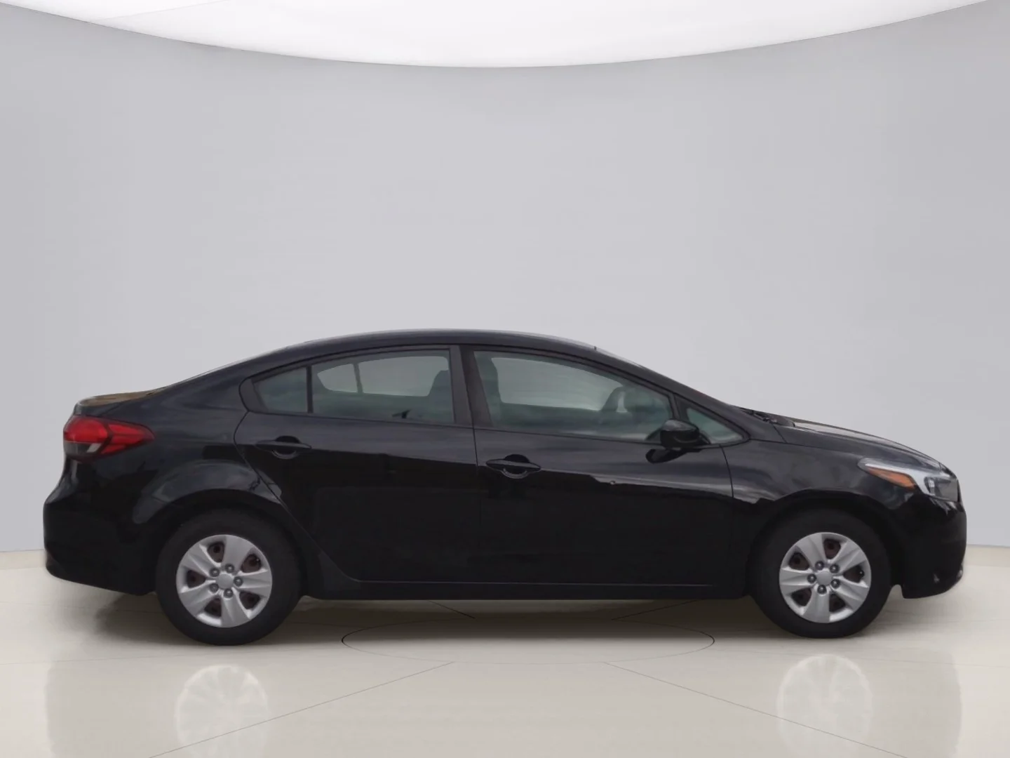 Used 2018 Black Kia LX image 6