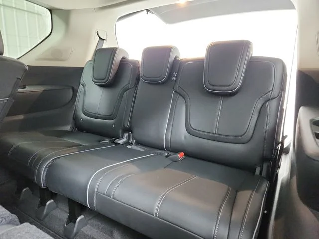 Used 2025  INFINITI SENSORY image 45
