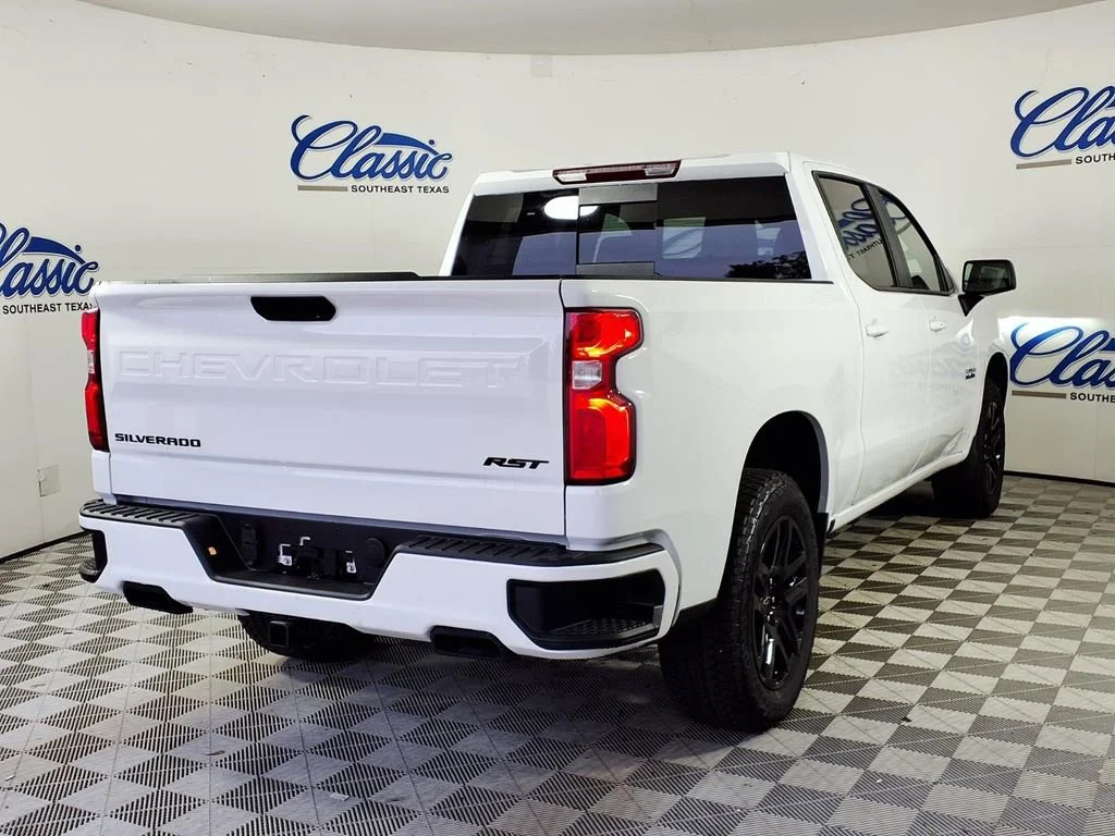 New 2026 Summit White Chevrolet RST image 7