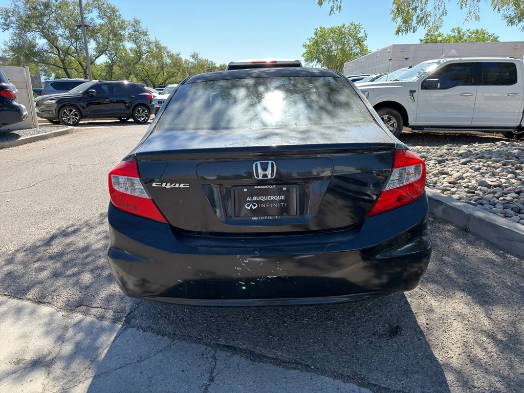 Used 2012  Honda LX image 4