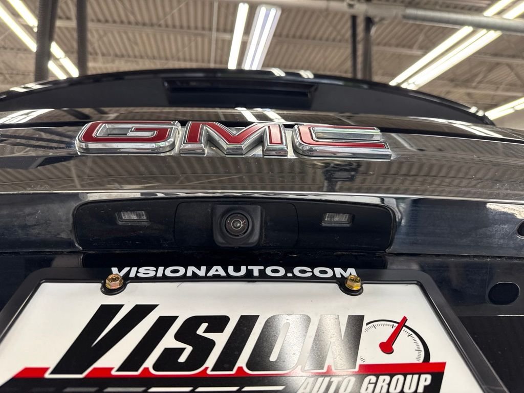 Used 2022 Black GMC SLT image 17