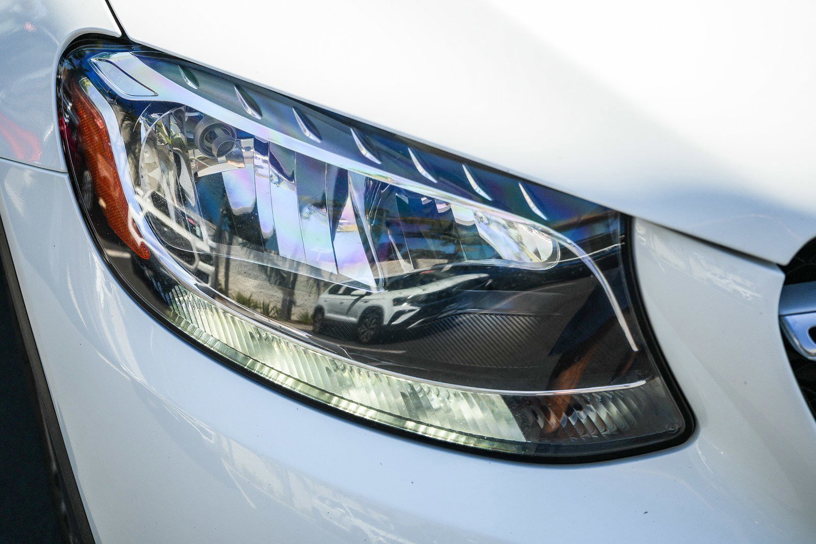 Used 2019 Polar White Mercedes-Benz 300 image 8