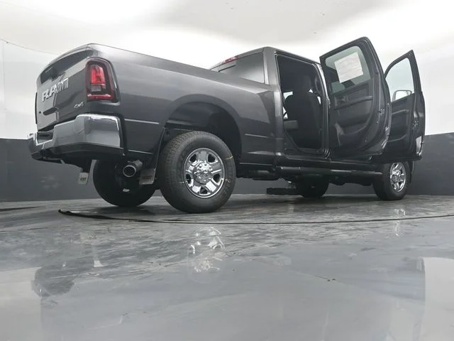 New 2026 Granite Crystal Metallic Clear-Coat Exterior Paint RAM Tradesman image 52