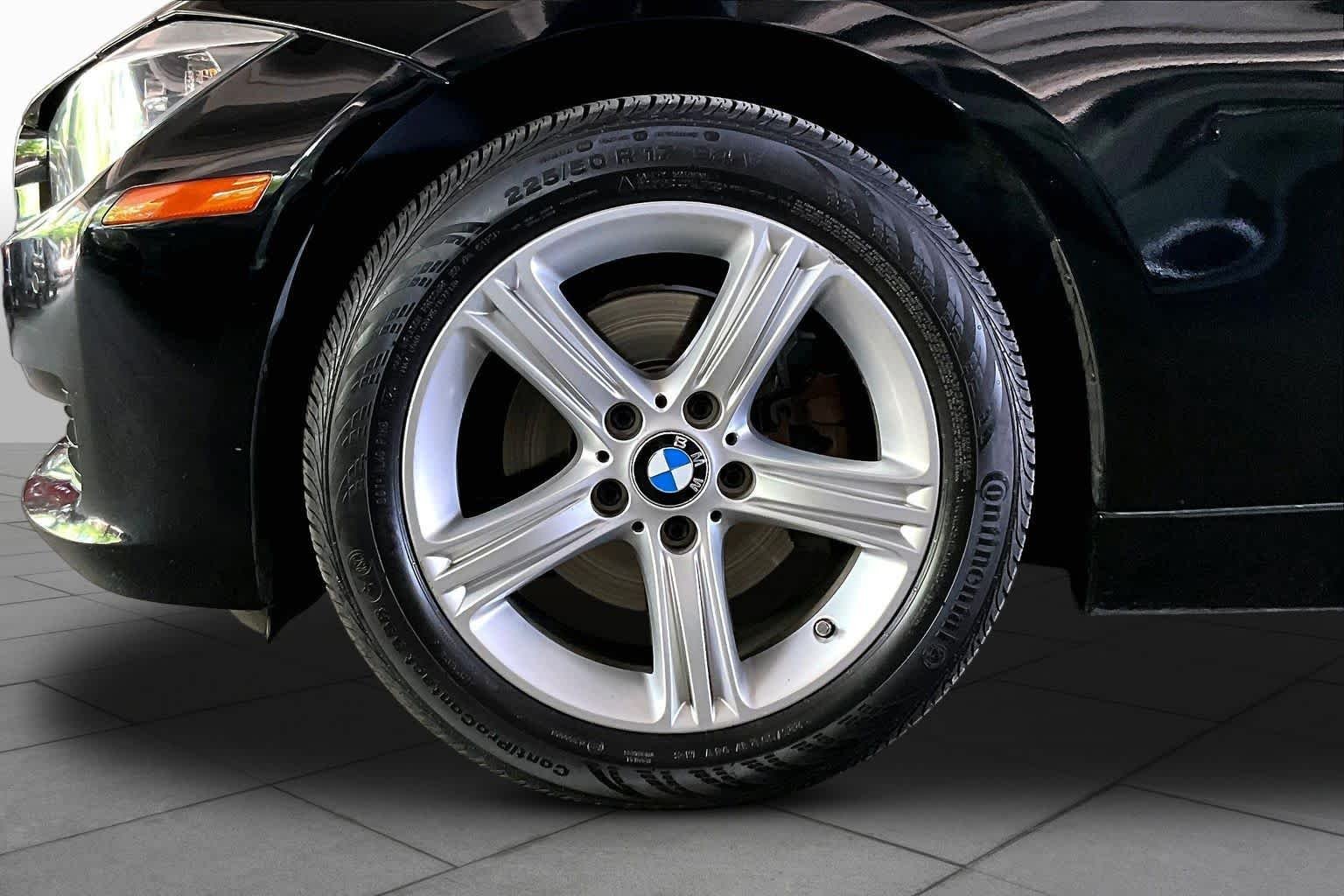 Used 2015 Jet Black BMW 320i image 10