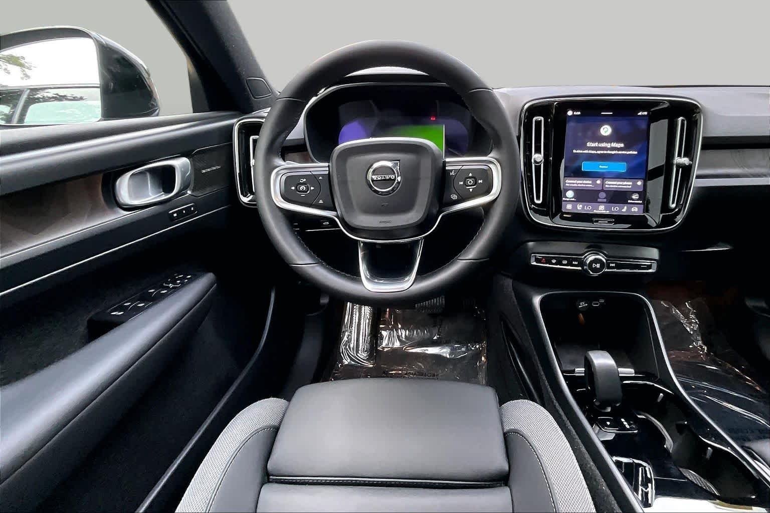 Used 2023 Fjord Blue Metallic Volvo Ultimate image 5