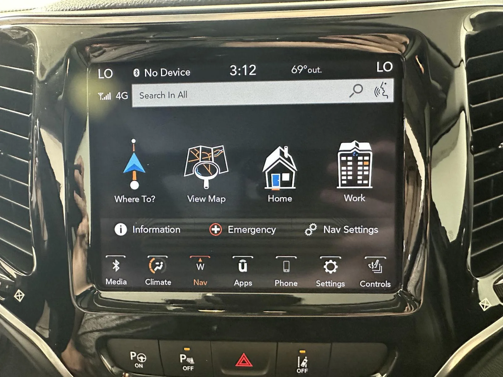 Used 2021 Diamond Black Crystal Pearlcoat Jeep Limited image 5