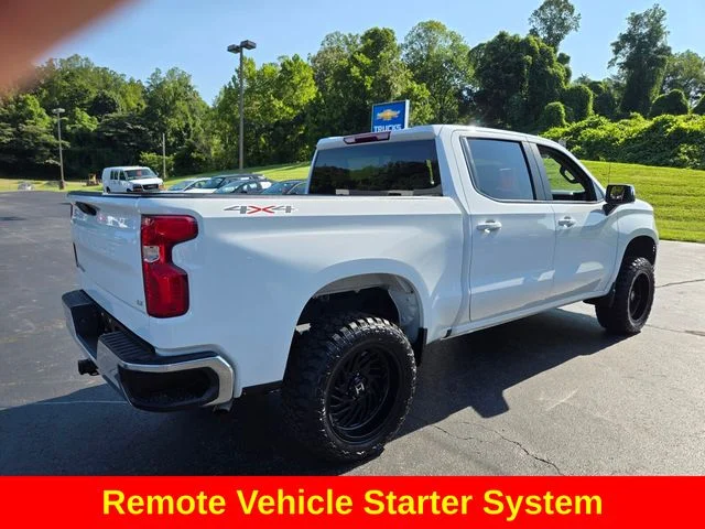 Used 2025 White Chevrolet LT image 9