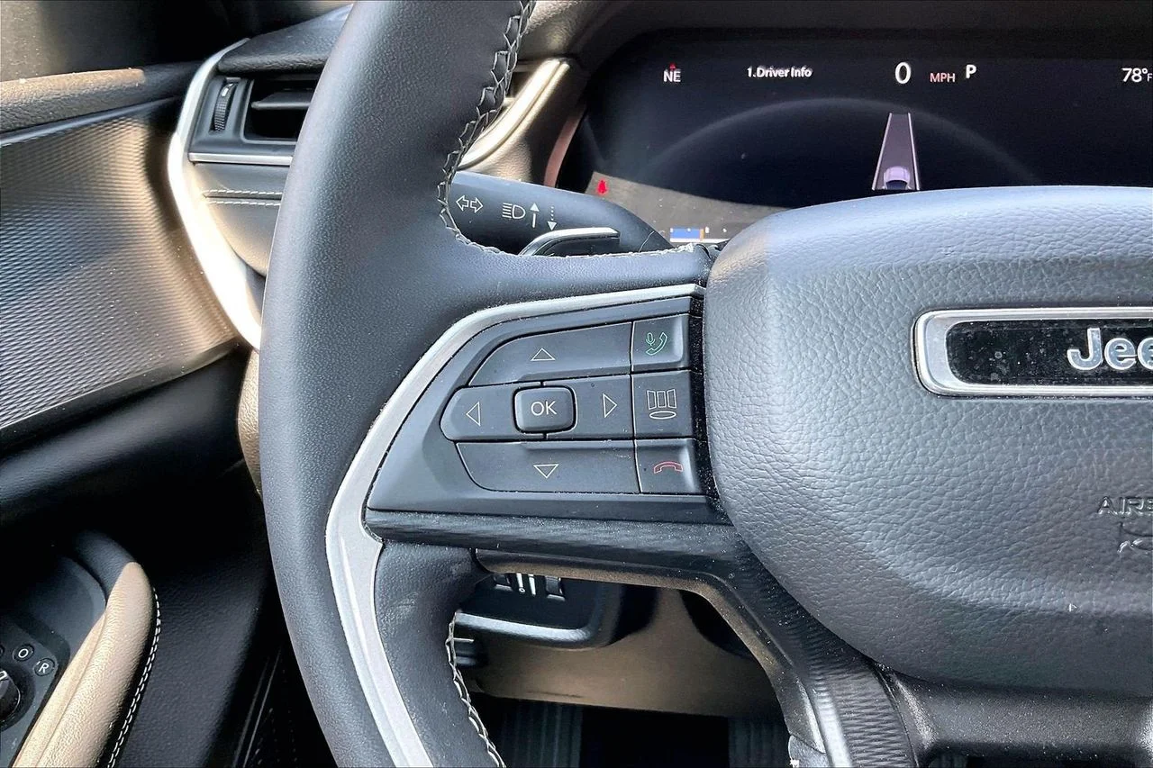 Used 2023 Gray Jeep Altitude X image 28