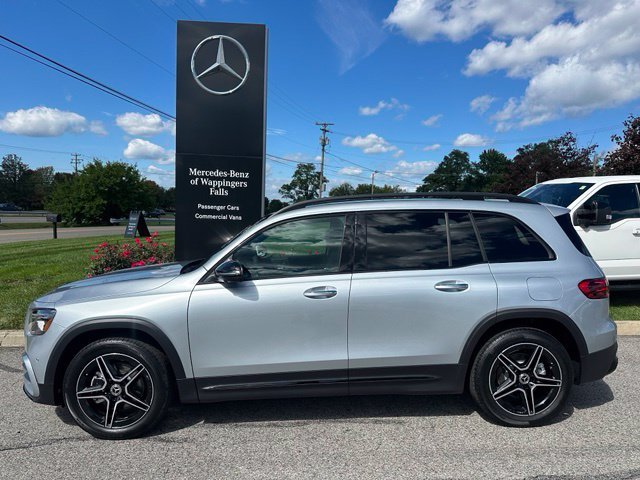 New 2026 Cirrus Silver Metallic Mercedes-Benz GLB 250 image 2