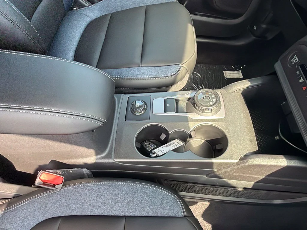 New 2026 Azure Gray Metallic Tri-Coat Ford Outer Banks® image 43