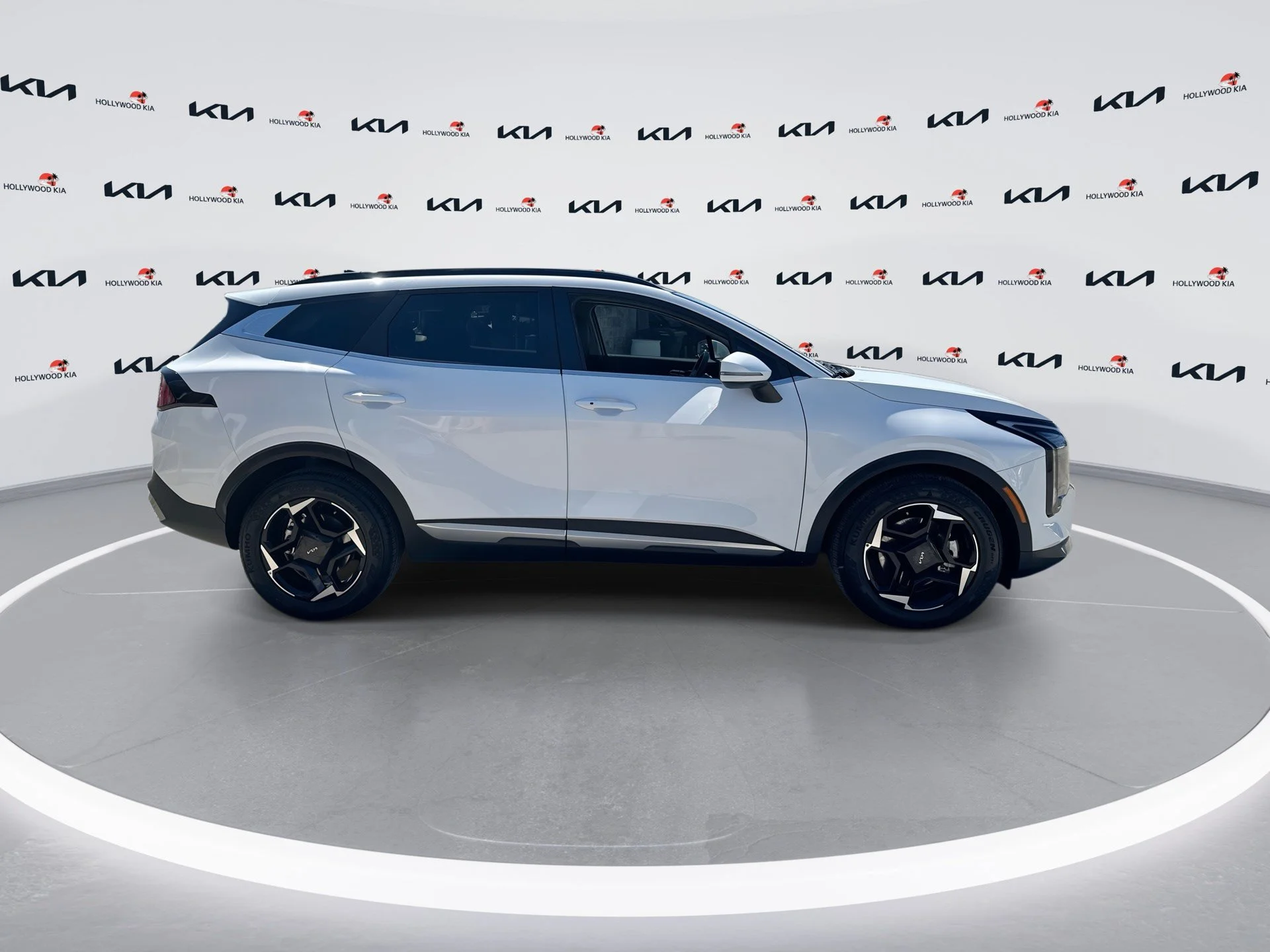 New 2026 Glacial White Pearl Kia  image 9