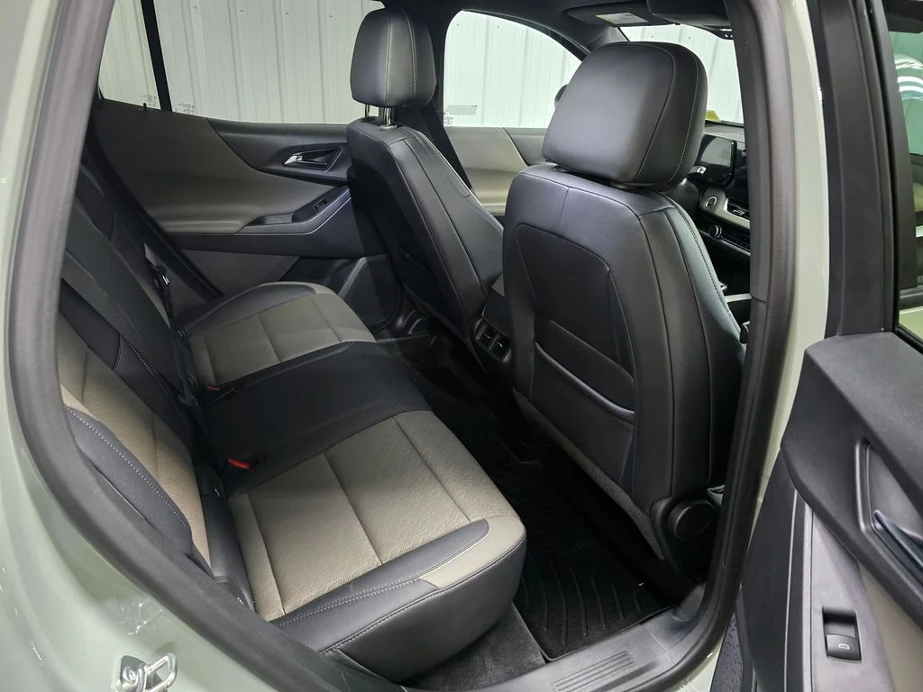 Used 2026 Green Chevrolet LT image 30