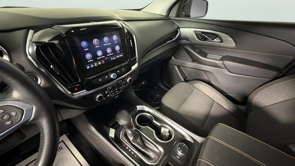 Used 2021 BLACK CHERRY METALLIC Chevrolet LT Cloth image 19