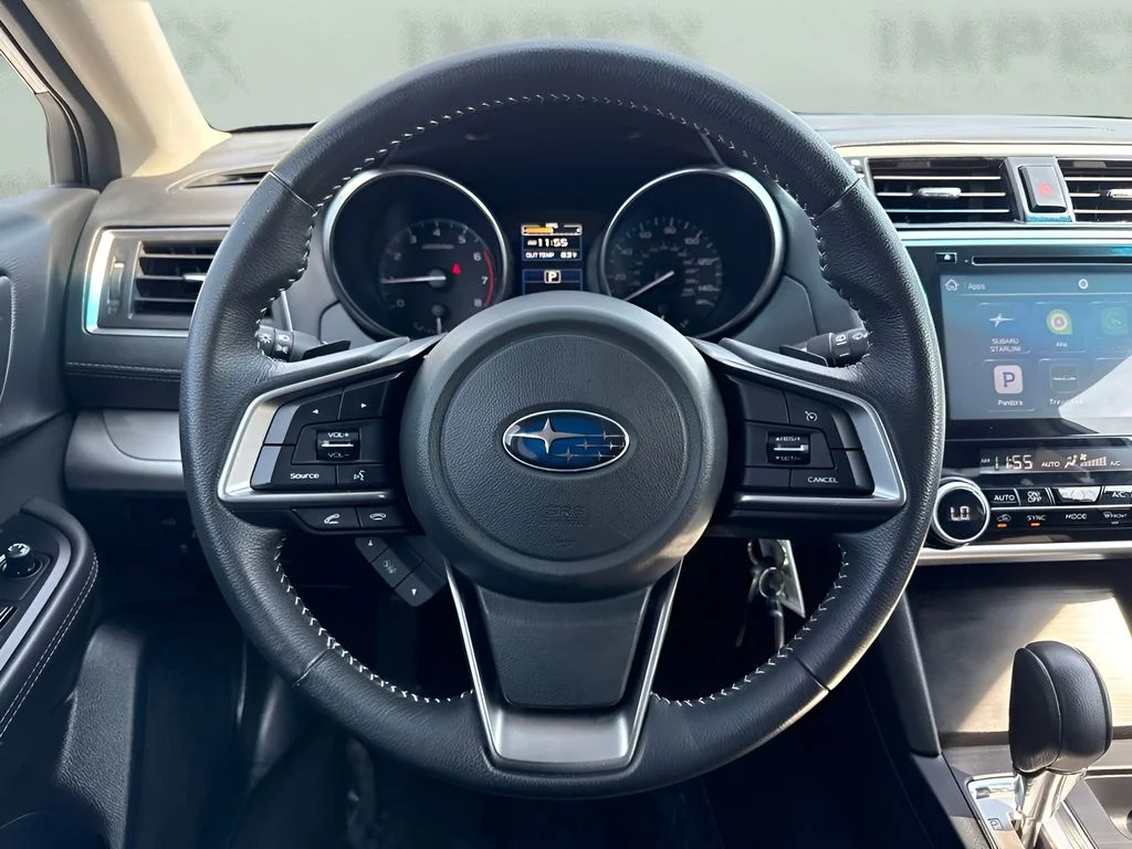 Used 2018 Silver Subaru 2.5i Premium image 15