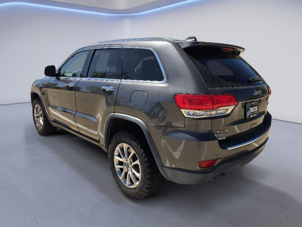 Used 2015 Granite Crystal Metallic Clearcoat Jeep Limited image 3