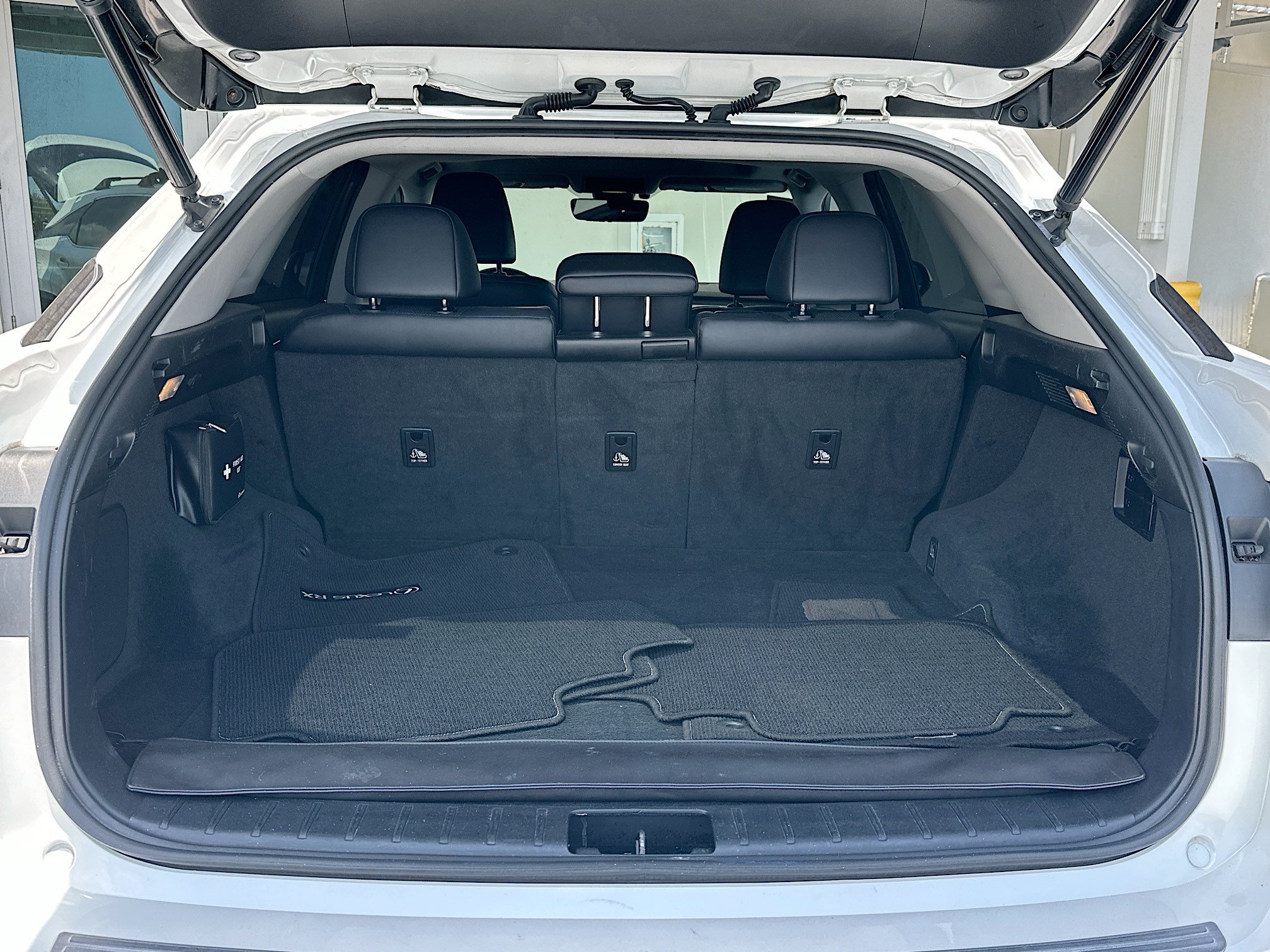 Used 2017 White Pearl Lexus RX 350 image 21