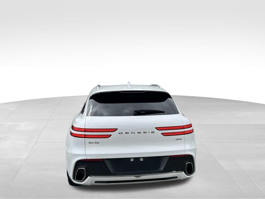 Used 2023 White Genesis 2.5T image 4