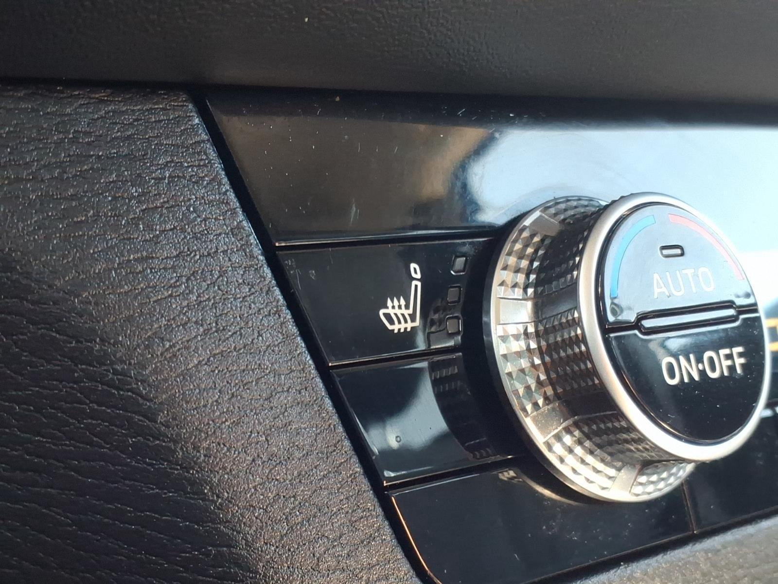 Used 2025  Mitsubishi SE image 5