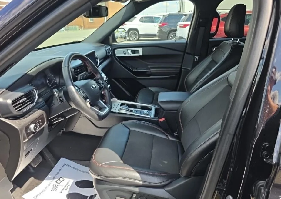 Used 2023 Black Ford ST-Line image 13