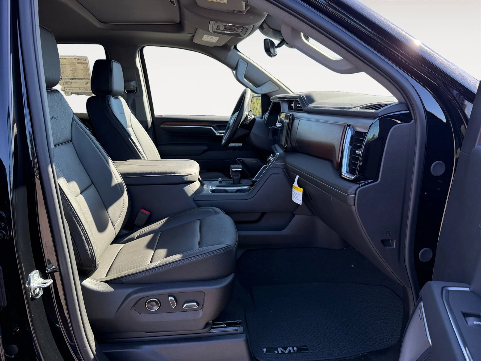 2026 GMC Sierra 1500 Denali - Photo 19